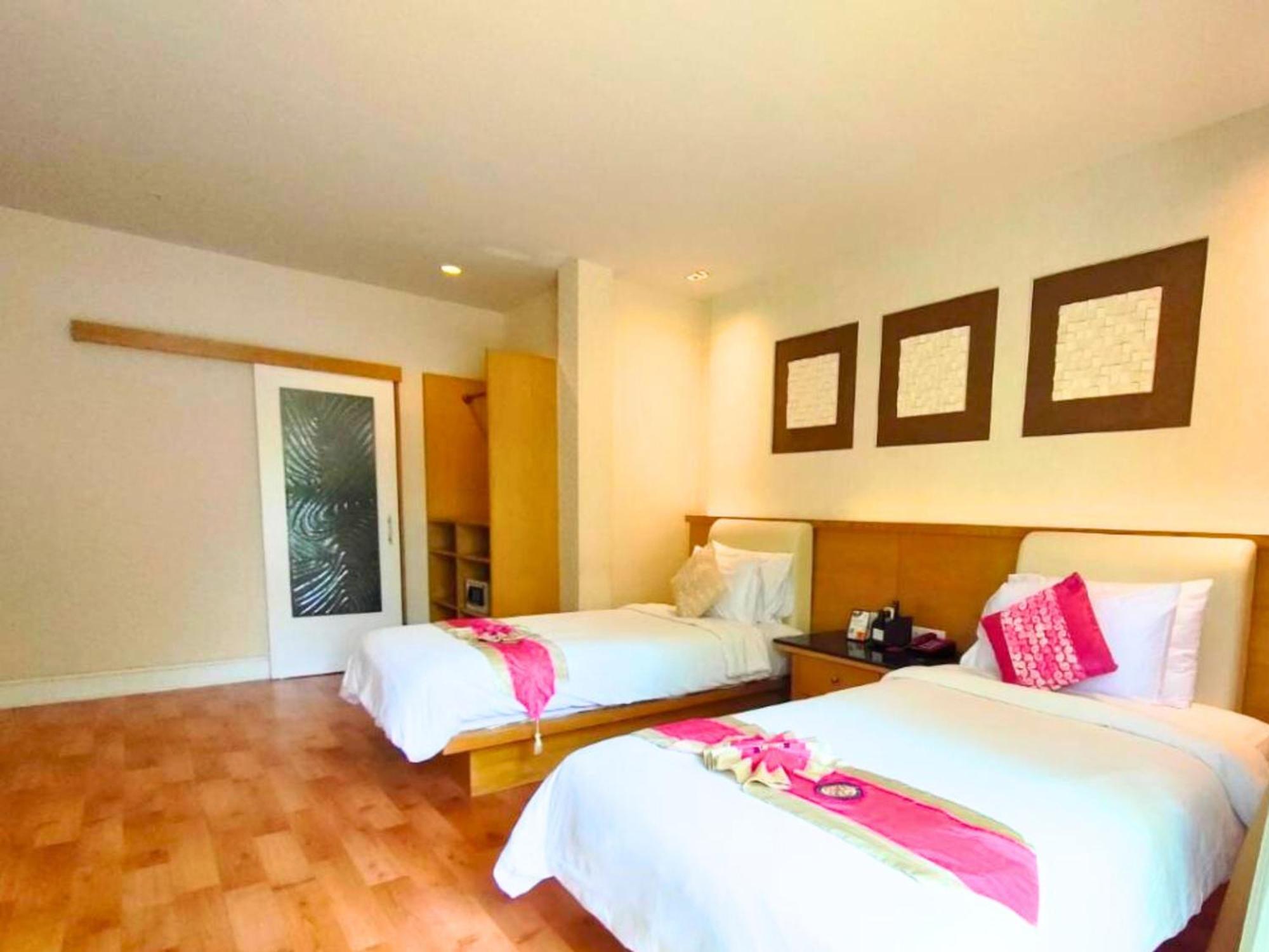 Vartika Resovilla Kuiburi Beach Resort And Villas Kui Buri Exterior foto